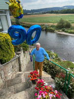 Alan aims for 96,000 steps for Queen's 96th birthday