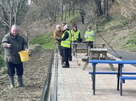 Bradda Viewing Platform - Members Complete Final Touches - April 2023