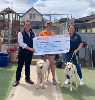 Bark in the Stratford Park raises £800 for Auras Dogs UK