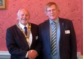 Barry Smith hands over to incoming President Tony Ashton
