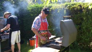 2016 Rotarians and Guests Summer Barbecue at Bill Robsons'
