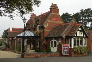 Club Walk from The Brampton Halt, Chapel Brampton