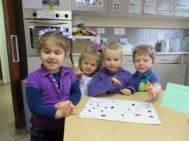 Callander Nursery Children taking part in 'Purple for Polio'