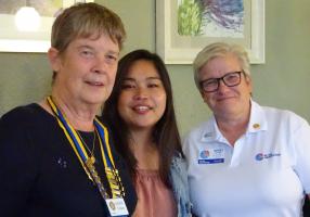 Our visitors - DG vAgnes Ritchie and Anna Casalme - with President Mairhi Trickett