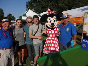 Minnie with the boys and girls