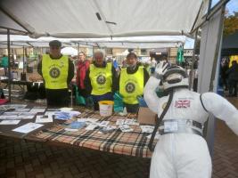 Spot the Scarecrow!
Rotarians Tony Sargeant, Peter Whitworth and Terry Ellis keep watch with 'Major Tom'