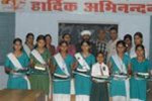 Dictionaries for Life 2009 delivered to girls' school in Hadiabad, India