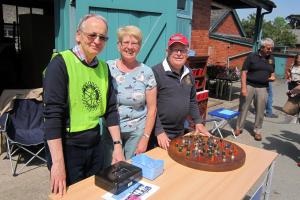 Ian, Jenny and Denzil look puzzled!