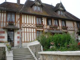 Cabourg Twinning History by Mike Swinburne