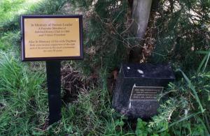 Remembrance plaques