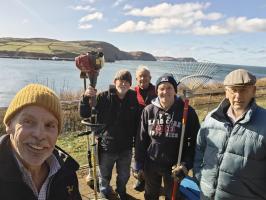 Bradda Glen Viewing Platform - Members undertake maintenance tidy up - March 2025