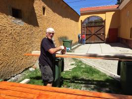 Rotarian Danny Thompson visits Romania