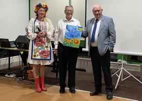 Presentation of painting to John Waddell by Tetyana Barnes