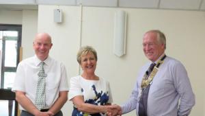 Mark, Linda and President Frank.