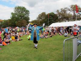 Littlehampton Satellite supports the annual Worthing Rotary Carnival