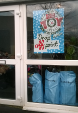 IW Radio Christmas toy appeal