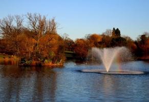 Photo of Lake Meadows fountain