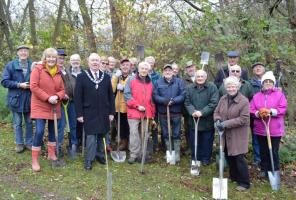 Melton Belvoir Members Tree Planting in Play Close