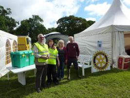 Demonstration of a Shelter Box