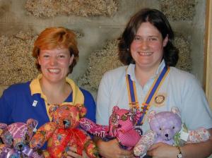 Gillian and Lara and the Teddy Bears