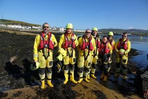 Rotary donates £500 to Port St Mary RNLI - Spring 2025