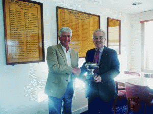 Bill McIntosh (Rotary Club of Rutherglen) and Bill Christie