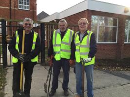 Daffodil planting at Bursar Academy