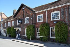 The Sturminster Newton Rotary Club meets at the Swan Inn. This week's meeting: Speaker