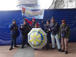 Feb 2016 Simon Lake tackles the Millenium Dome