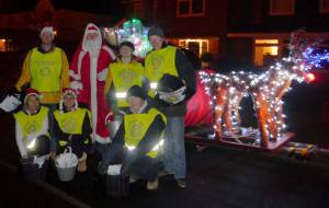 One of the collecting teams with the sleigh.