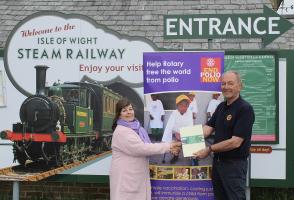 Ryde Rotarian Pauline collecting for World Polio day  