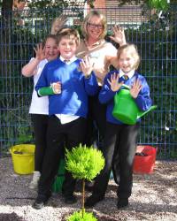 Planting the Western Springs Sensory Garden