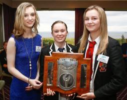 Last year’s winner, Lisa Whyte, presented Beth and Amber with the Stuart Trophy. Liz Anderson, voted Fife Sports Personality of the Year 2015 by readers of the Fife Free Press Newspaper Group, was guest speaker and the Rotary event, and she presented Ambe