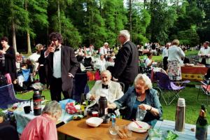  A club visit in glorious weather to the open air concert and picnic at Coverwood on 14 June 2008