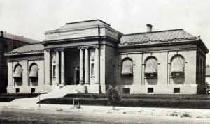 A Carnegie Library: The first Carnegie libraries date from the 1890s. Dunfermline was, of course, the first. The second was the Victoria Library in Grangemouth.
