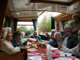 Kintbury Volunteer Group  Barge Trip 2014