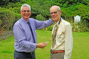 Handover to the new Club President