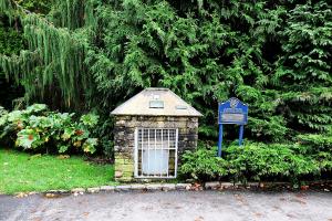 The wishing well in the Valley Gardens