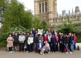 Members and friends ready to set off for the 2017 Seven Bridges Walk