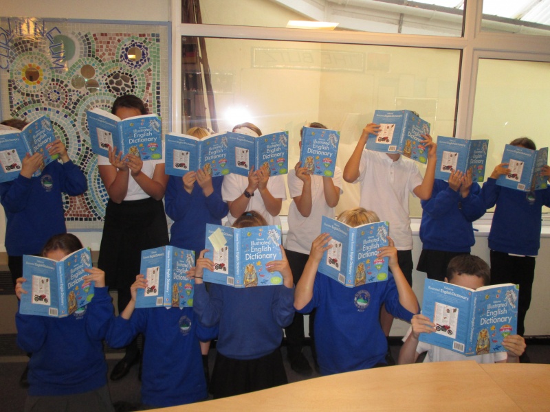 Dictionaries presented to St Margarets
