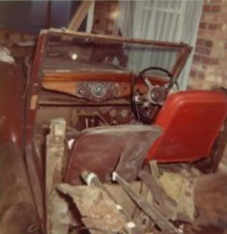 Looking inside a sports car in very bad condition