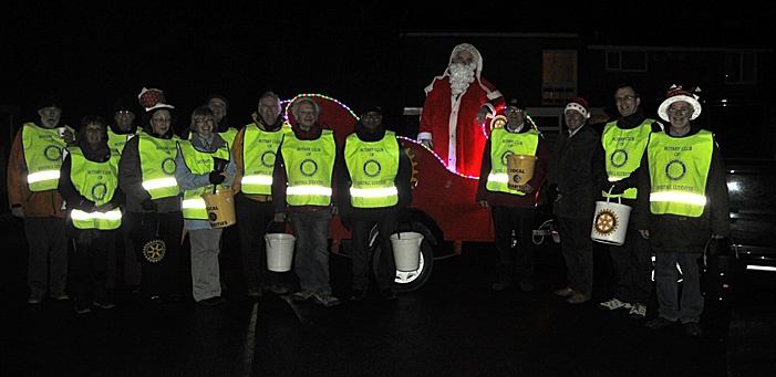 Santa collection on Moat Hill Dec 2015