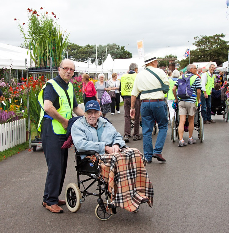 Rotary-Club-Of-Southport-Links-Southport-Flower-Show-2012-Wheelchair-Push