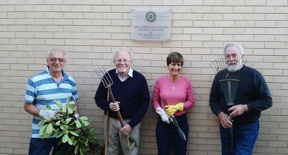 Clevedon Yeo Rotary Club in memory of members passed.