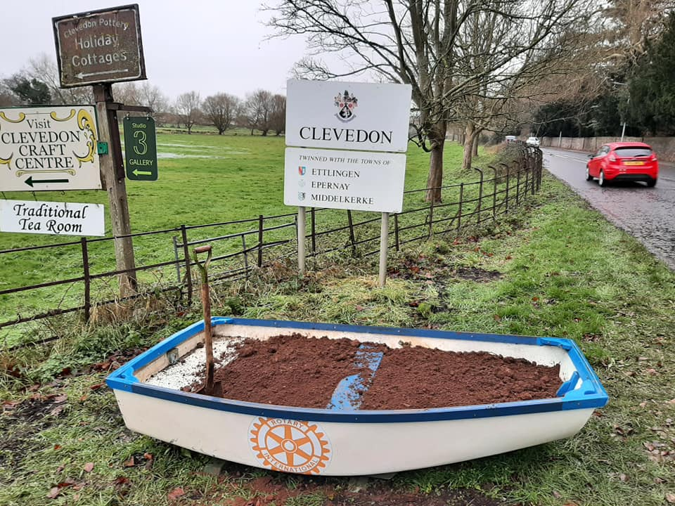 Rotary Clevedon Yeo New boat planter welcome to Clevedon