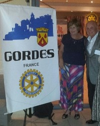 Caroline Kehoe President of Braids Rotary Club with Claude Ferrier Past DG of Cavaillon Rotary Club.