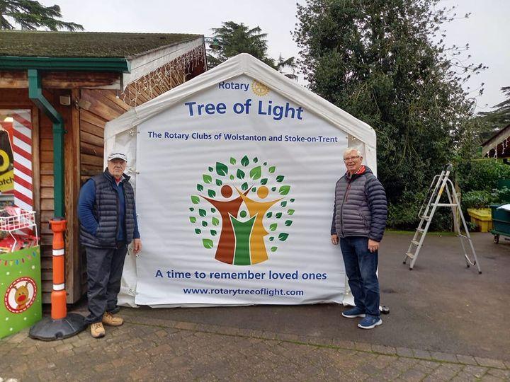 Tree of Light at Trentham Shopping Village - Setting up The Tree of Light site.