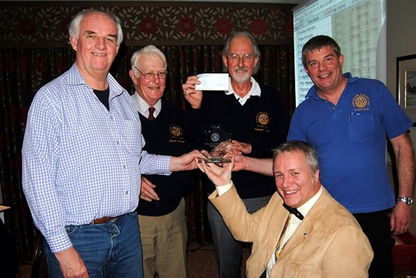 2010 Ultimate Quiz - The winners of the 2010 Ultimate Quiz, the Brainstormers from the Rotary Club of Inverkeithing and Dalgety Bay.