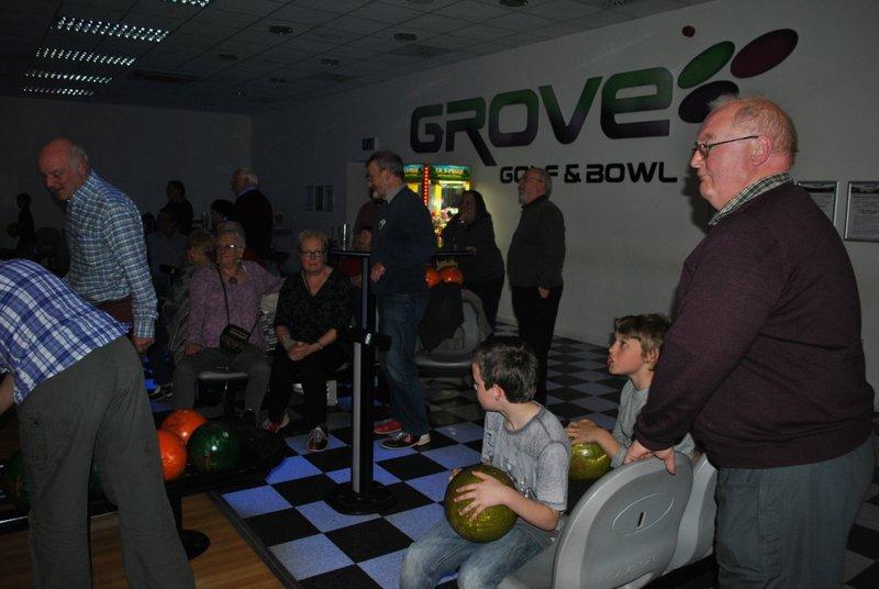 Steak and Bowls evening at the Grove - Waiting their turn 2