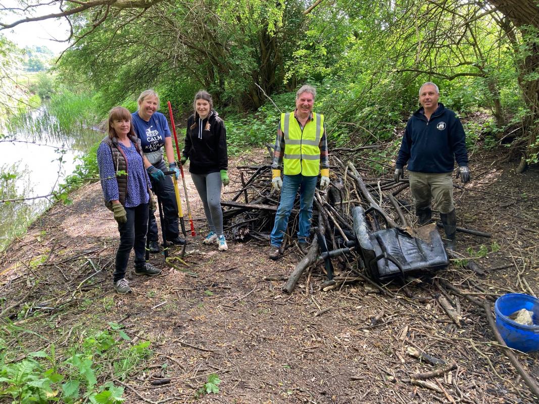 River Thame clean up - Day 2